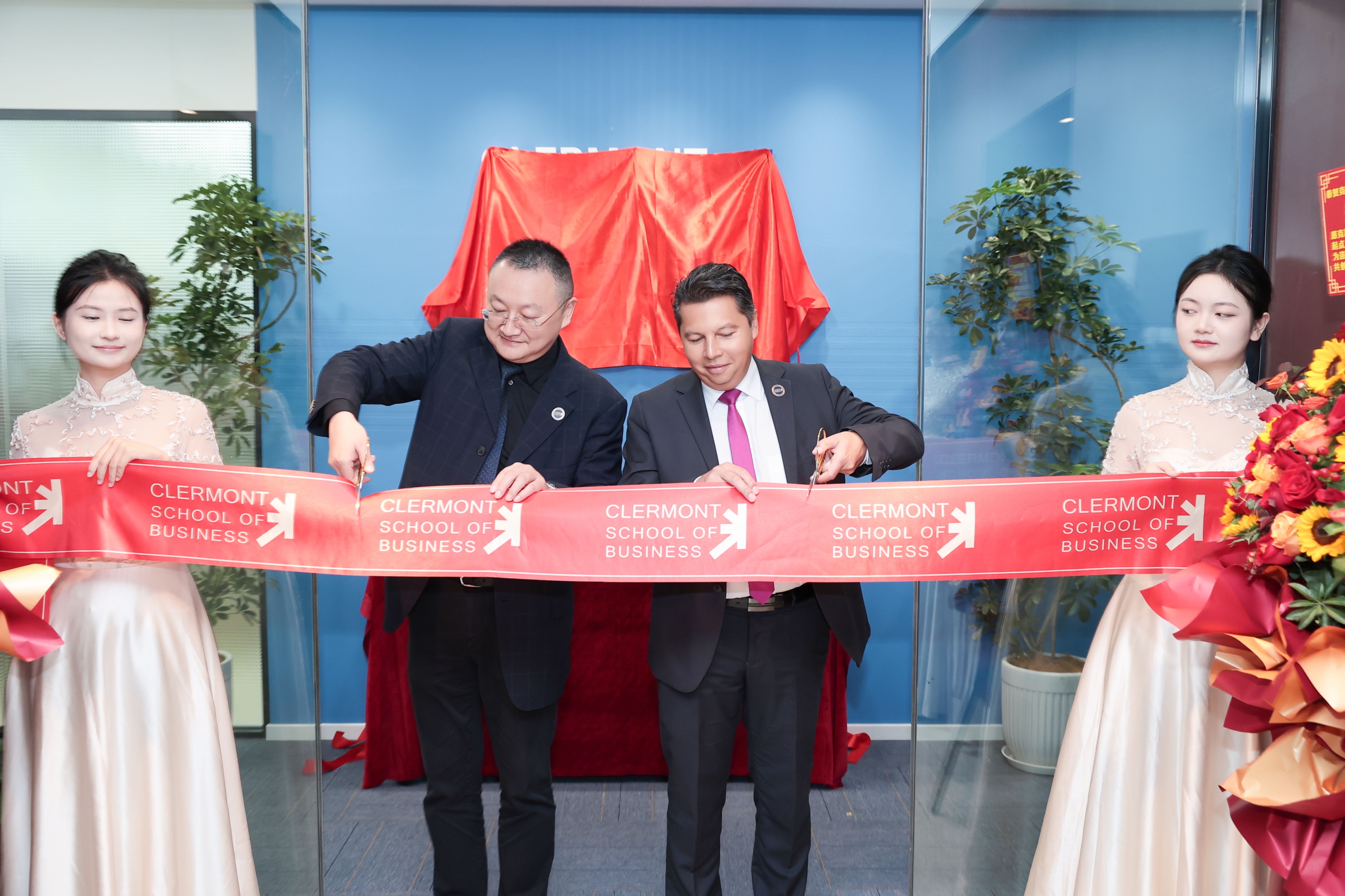 法国权威媒体高度关注，克莱蒙高等商学院上海分校获官方认证，战略布局彰显重要价值